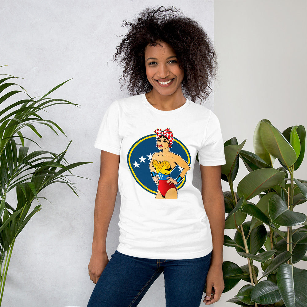 Muestra tu orgullo colombiano con la Camiseta Wonder Pan. Diseñada con los mejores materiales y un estampado duradero.